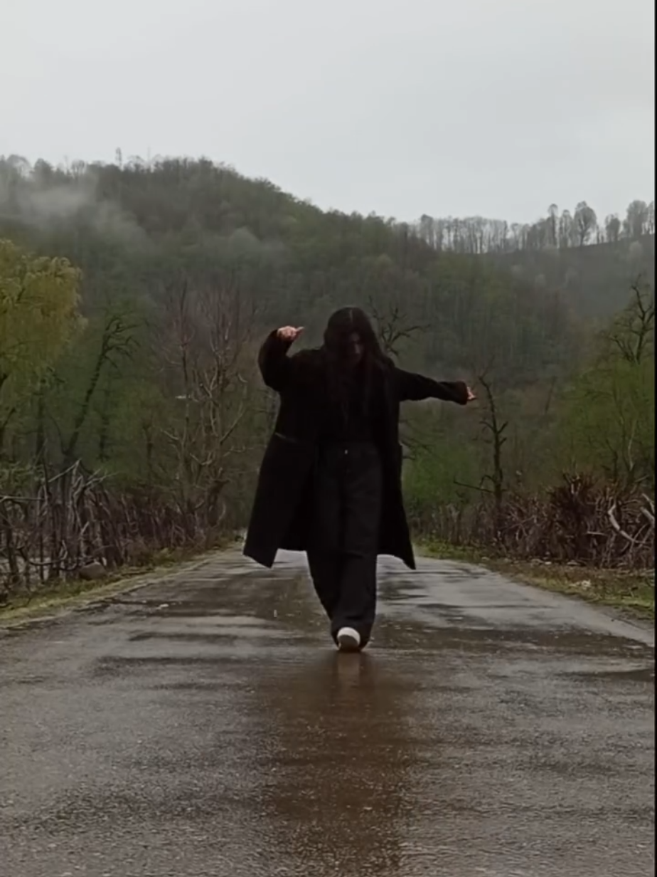 Enjoy #dance#rain#forest#foryou 