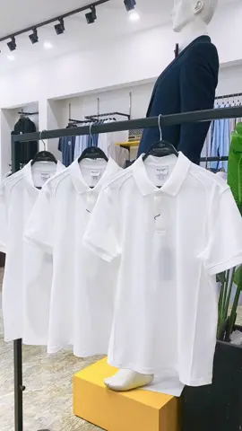 Xin chào mọi người, hôm nay chúng ta sẽ cùng khám phá 1 sản phẩm cực kỳ ấn tượng đến từ nhà Bi - mẫu áo polo nam với gam màu trắng sang trọng, lịch lãm. Cùng khám phá xem em nó có gì đặc biệt nhé!😍 #Biluxury #MakeChange #khoisuthanhcong 