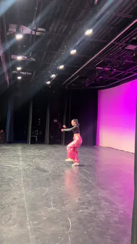 We kicked of Glam dance with hiphop solos yesterday! And it was a success! #glamdance #dance #competition 