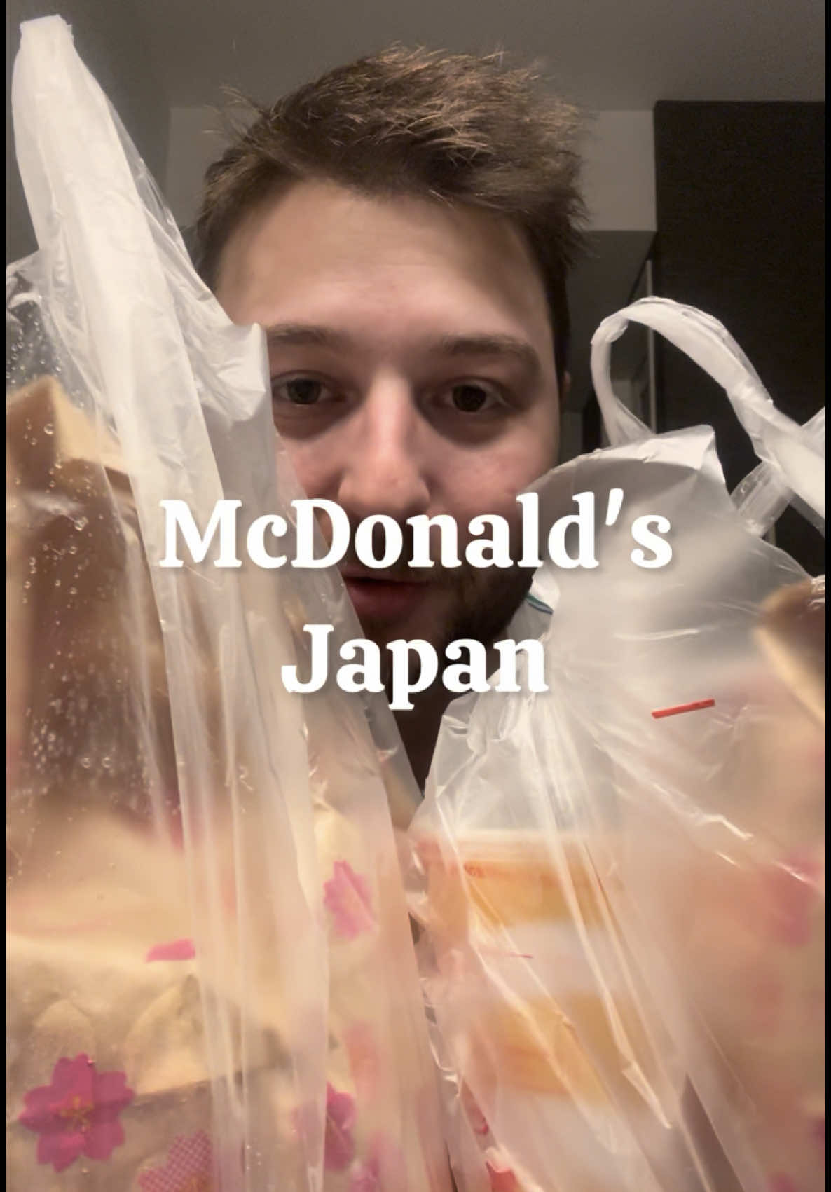 Kad god negde otputujem uvek testiram kakav je McDonalds a ovde vam usputno odgovaram i na najcesce postavijena pitanja vezana za putovanje u Japan.