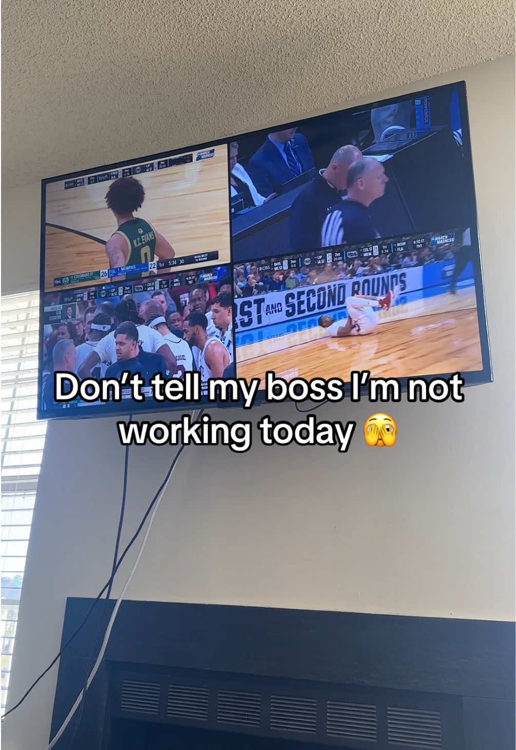 Don’t tell my boss 🫣 My bracket is cooked btw.. #MarchMadness #basketball #ncaa #fyp 