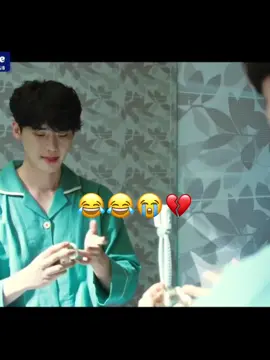 naag xolaheda dheldhel magalaan😂😂#bigmonth #fouryou #cdrama #somalitiktok #kdrama 