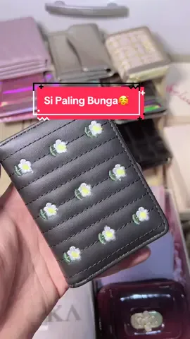 Dompet bunga bordiran lucuu🥰 ✨#dompetwanita #dompetmurah #koreanstyle #rekomendasidompet 