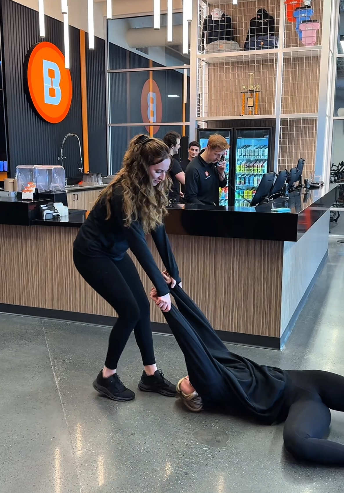 At least she had great (chloro)form during those “sled” drags #gymhumor #bestfitnessclubs #personaltrainer 