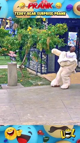 Teddy Bear Surprise Prank 😂 #pranks #funny #funnyvideo #funnyprank #prankvideo #funnytiktok #funnyprankvideos #funnymoments #fyp