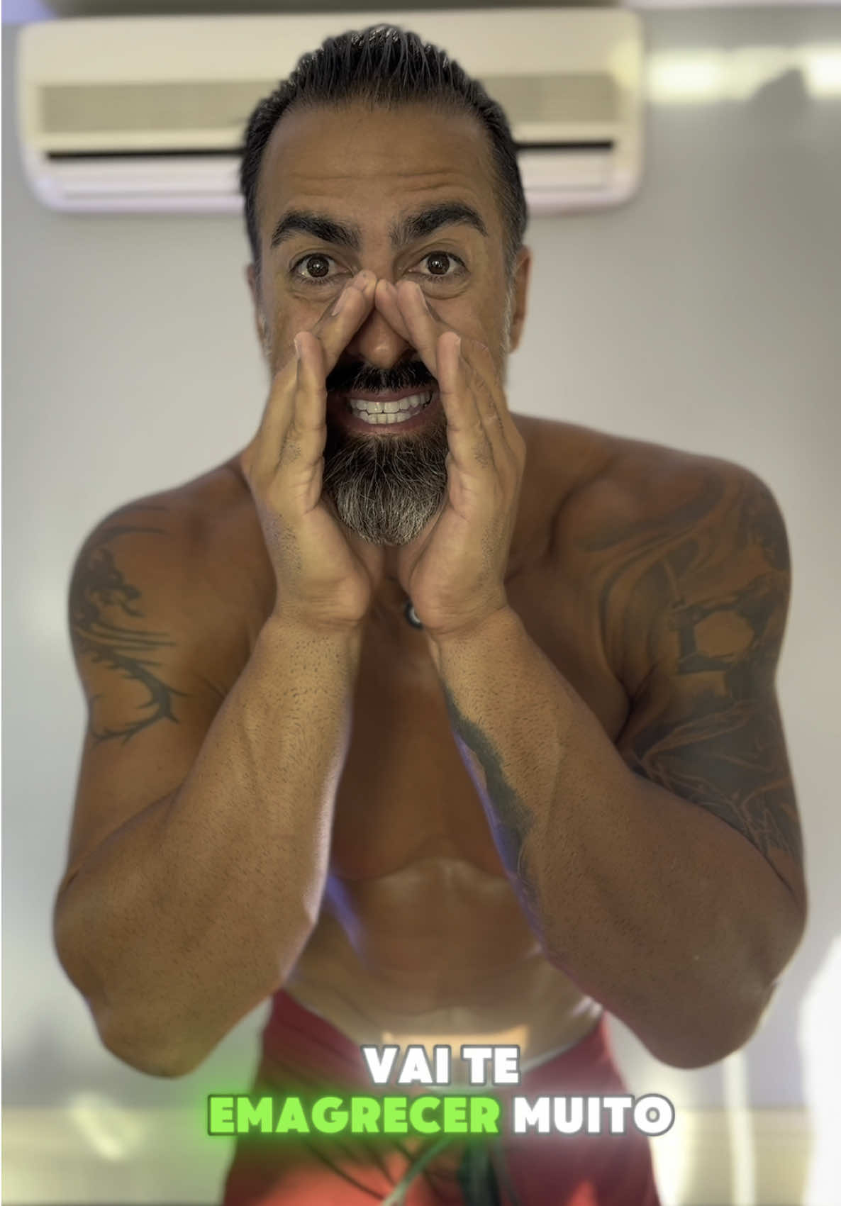 ⚠️APERTE O BOTÃO SEGUIR aqui e na rede vizinha pra secar o corpo e voltar a ficar bonito(a) pelado(a). #treinoemcasa #queimargordura #perderbarriga  . Clica no link da minha BIO para ser meu aluno VIP e emagrecer rápido!