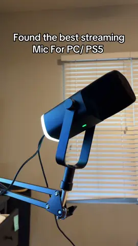 The only streaming mic you need !!  #ps5 #streamers #gamingmic #playstation5 #twitchstreamer #twitch #gamers #videogames #headphones #streamersoftiktok #fyp #viral #kickstreaming #repost #share #like #TikTokShop #tiktokblackfridaysale 