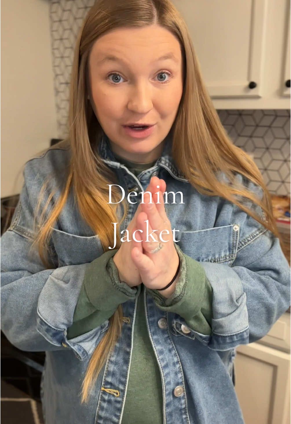 New favorite jean jacket👏🏼👏🏼 #denimjacket #denim #jeanjacket #90sjacket #springjacket #springjacket #springfashion #springclothes #springvibes 