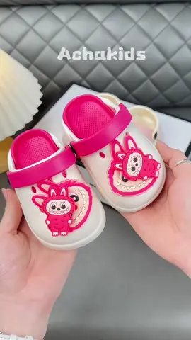 Dép sục sticker labubu XOAY TÍT #achakids #depsucchobe 