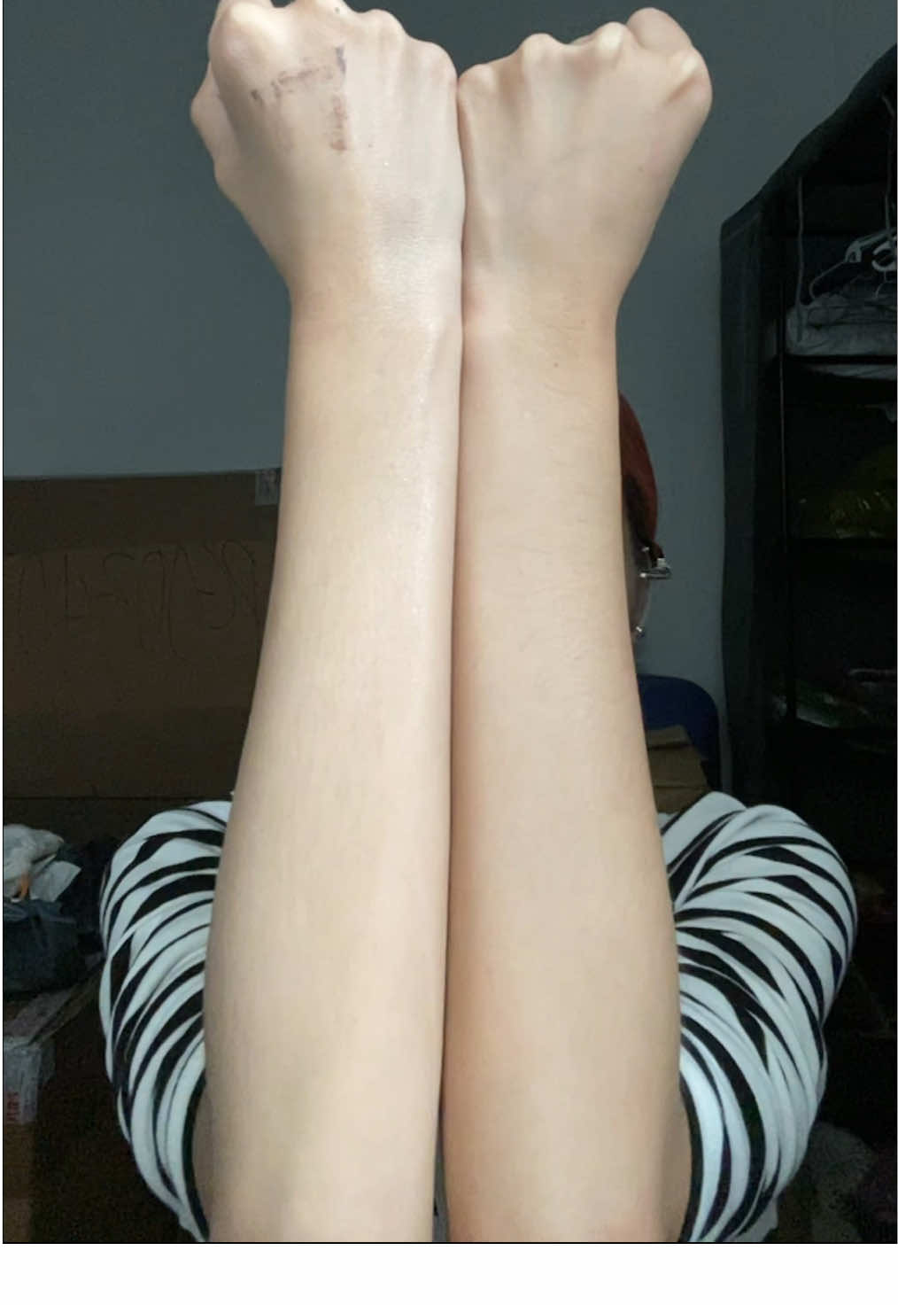 A whitening lotion that has baby powder scent and shimmering effect on the skin! @Pretty Jin Whitening Lotion with SPF 50 PA +++ and has Jinju Whitening Peptide ✨💛 @KIM MADISON 🇵🇭|🇨🇳  #prettyjinwhiteninglotionspf50pa+++  #prettyjinwhiteninglotionspftested #prettyjinwhiteninglotionfdaapproved #prettyjin #alagangprettyjin #prettyjin #pinakamabango #gandangprettyjin #babyscented #bastaprettyjinamoybaby #yobedms 