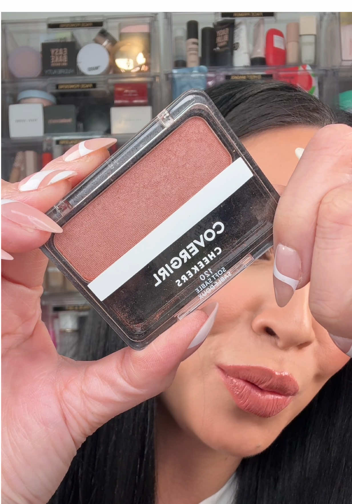IF YOU LOVE BLUSH WATCH THIS RN!!!!!!!!!! DONT SKIP THIS VIDEO!!!!! I FOUND A GEM!!!!!!!!!  OK, I just got put onto an old blush that was apparently “all the rage” back in the day and….. IT IS!!!!!!!!!!  🚨HOT FIRE ALERT!!!!🚨  @COVERGIRL Cheekers Blush in 120 Soft Sable PERIODDDDDDDD!! 🔥🔥🔥🔥