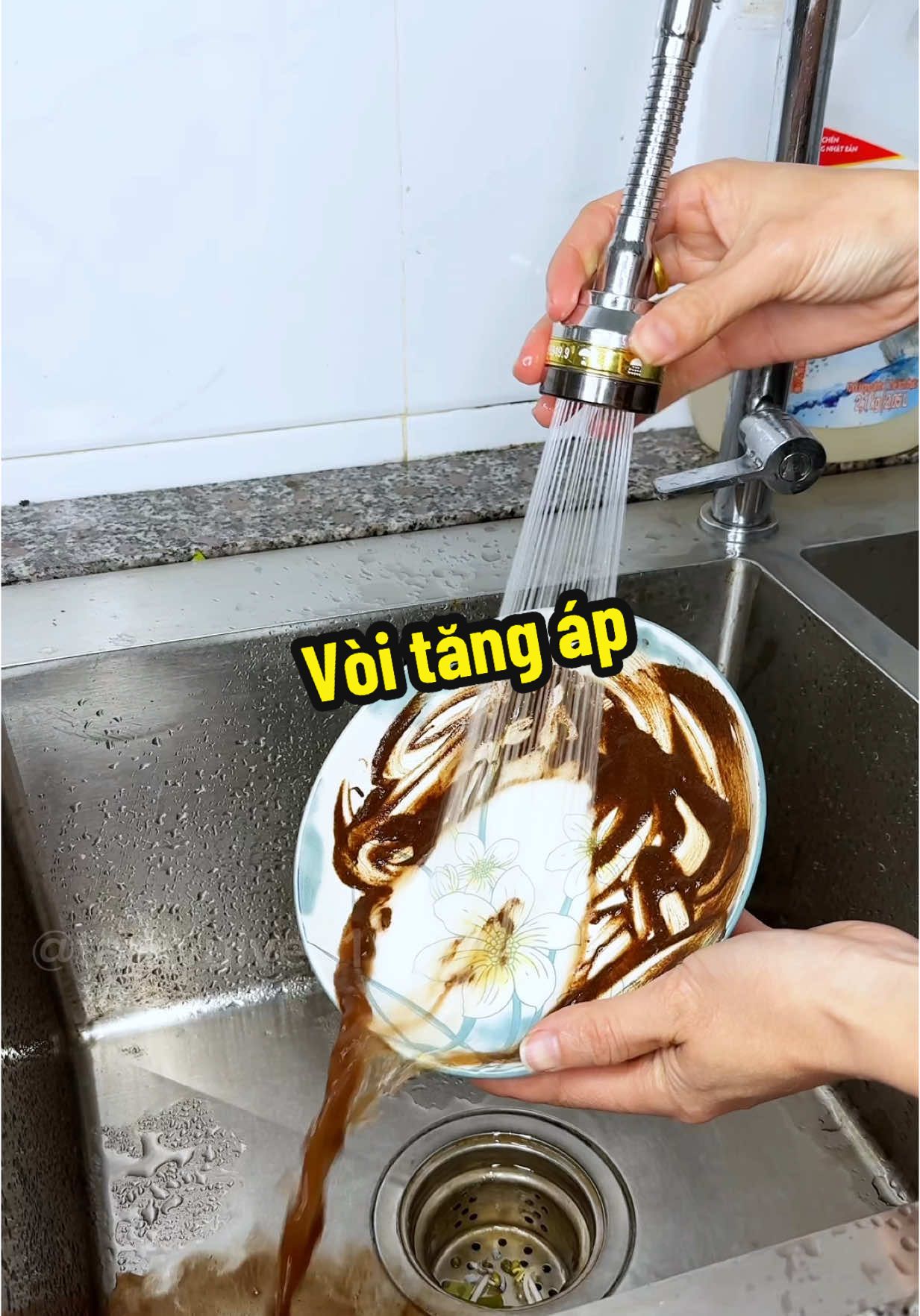 Vòi tăng áp🚿 xài quá đã luôn !#tamvuive #review #voitangap #voitangapbonrua #dorota #dorotavn 