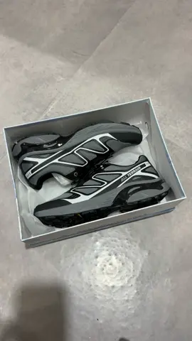 ORIGINAL and solid all-in-one shoes ni CAMEL CROWN! Pwedeng pwede for running, hiking, casual, gym, and training. Napaka ganda ng details. SAFE NA SAFE pa ang paa nyo!!! #camelcrown #camelcrownshoes #camelshoes #runningshoes #hikingshoes #fyp #original #sneakers  #runningshoesrecommendations 