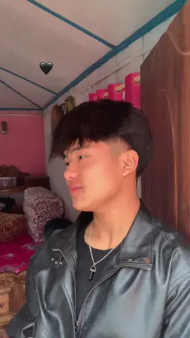 Ehtne pyar karunga dakhte rahogay.’😅🫶#foryoupage #pyfツ #nepalitiktok #foryou #creatorsearchinsights #hindisong #acting #💙 