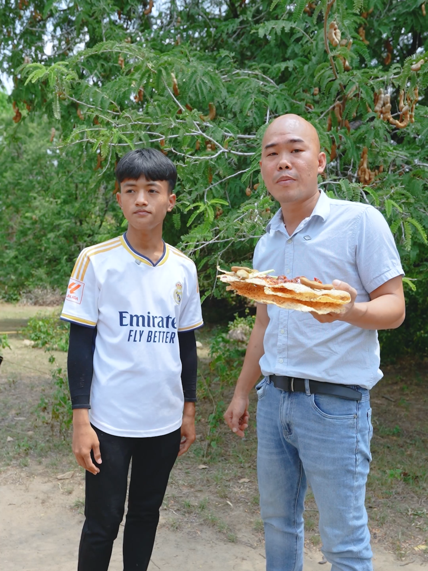 BÁNH TRÁNG MẮM RUỐC TUỔI THƠ CÙNG CA SĨ MIỀN NÚI @manghuytuong