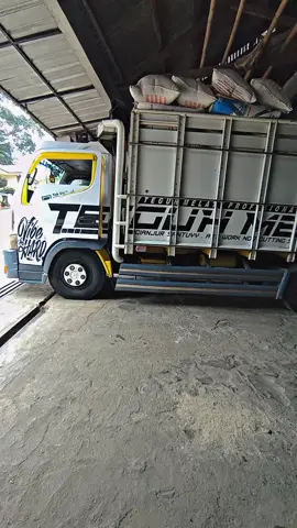 #trukmaniaindonesia #trukcianjur #gabahbalap #CMIC #masukberanda #pyp #pyp