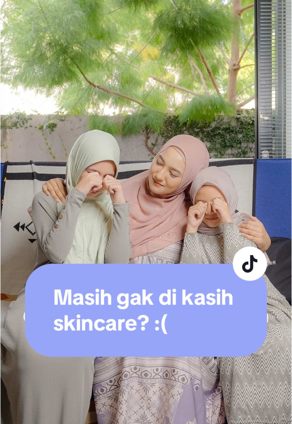 Hayoo siapa yang belum ngasih skincare ke si kecil? 🥲  #skincareanak #skincareanakdanremaja #pakaitransishe #sunscreenanakviral #basicskincareremaja #basicskincareanak #moisturizerviral #bodylotionanak #bodylotionremaja #bodylotionremaja 