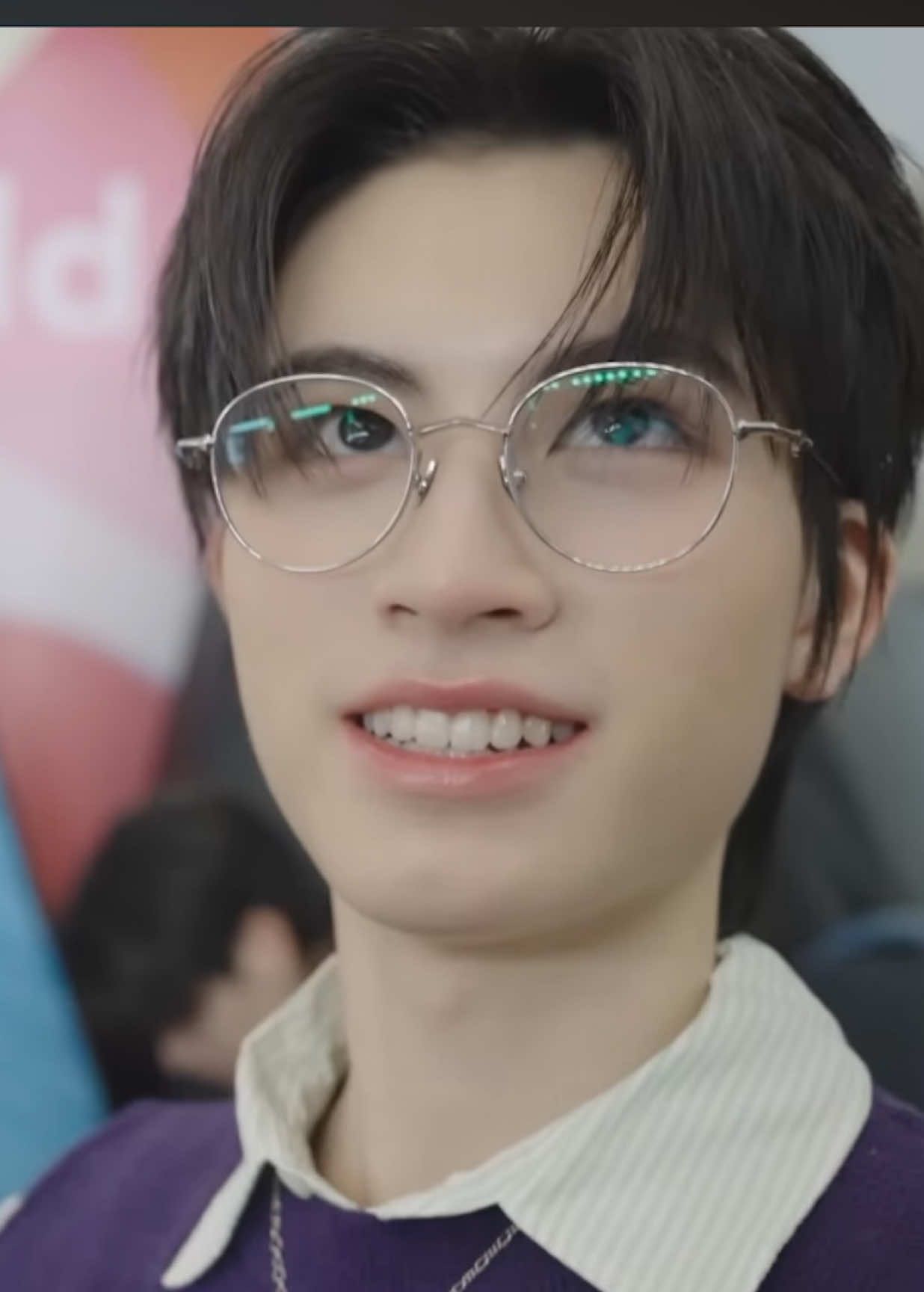 เย้ยๆ เด็กแว่นน่ารักมาก สอบออนไลน์ตอนทำงานเก่งสุบๆ ละพี่คนตัดต่อตัดเสียงแมวก่อนเข้าหน้าเอเออย่างเข้ากัน #aaashirakorn 