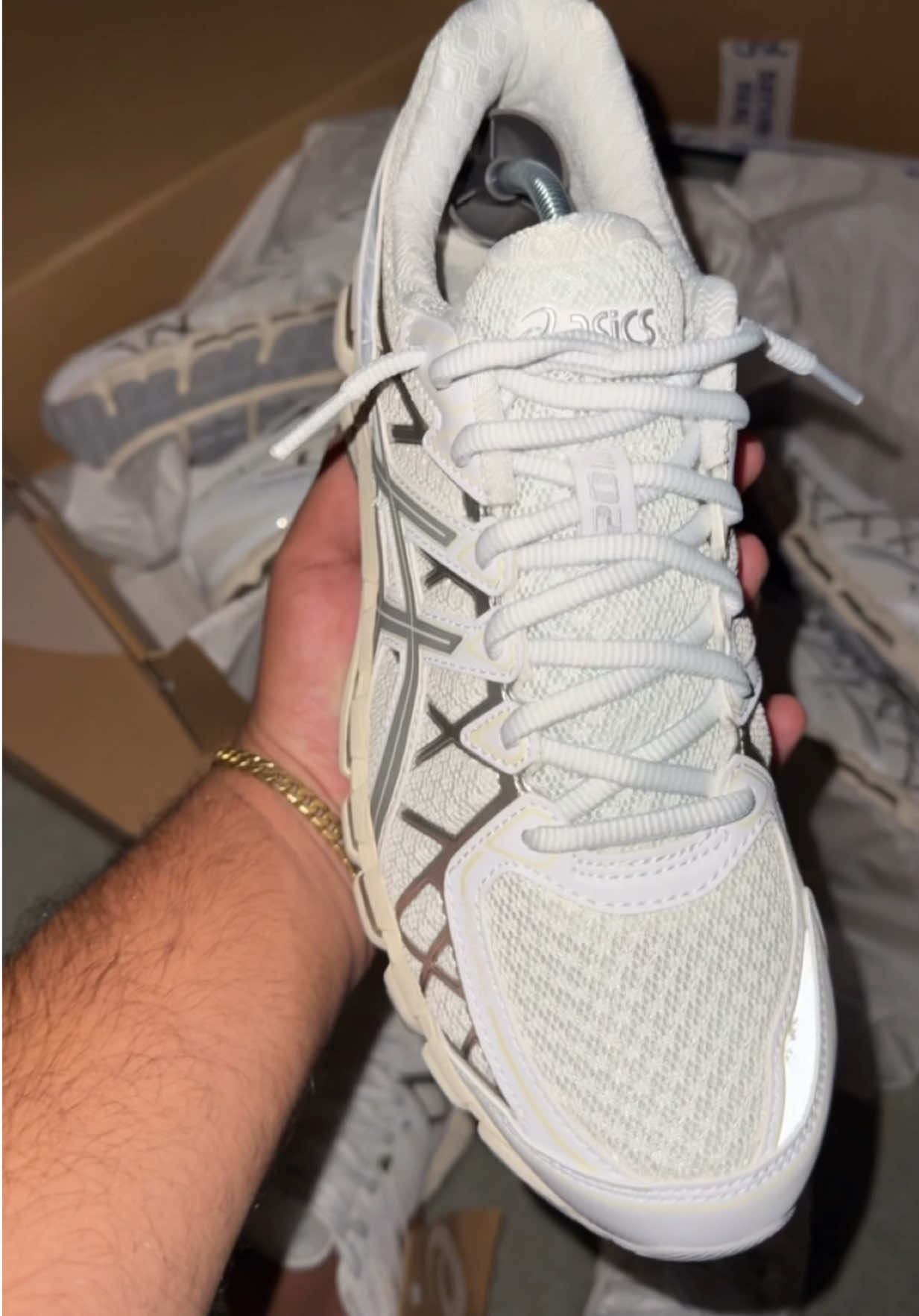 Kayano 20 ‘Snow Flake’ ❄️  Link in bio for the goooooods🤝🏽