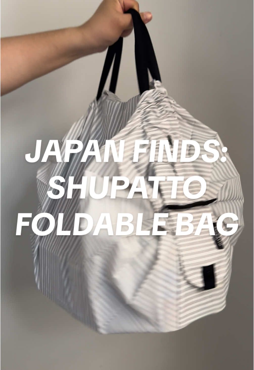 Japan finds we love: Shupatto foldable bag We’re obsessed with this!!!!! So pretty and functional. Folds up in seconds and fits in even the tiniest bag. Totally regretting not buying more in Japan but good thing we found a dupe here:  @janiktravels  Looks the same, feels the same, functions the same… for a tenth of the price. 😬 #japanfinds #shupatto #foldingbag #ecobag #grocerybag #shoppingbag #foldablebag 