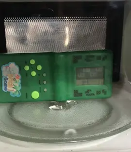 Microwave VS Tetris 🕹️🔫🪤 What's next?#microwave #experiment #scienceismagic #gaming #tetris 