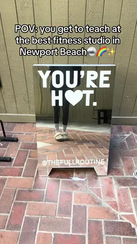 Come with me to teach my Friday 12 pm class!! 🥰🥰🥰 @The Full Routine #pilates #thefullroutine #workout #matpilates #fyp 