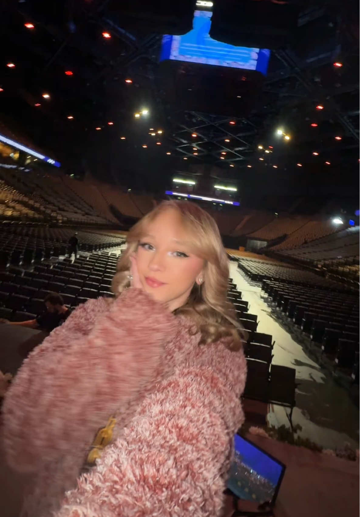 PARIS 🤍🤍🤍🤍 #fy #foryou #fyp #foryoupage #viral #trend #trending #furdich #furdichseite #furdichpage #voorjou #voorjoupagina #voorjoupage #emmakok #blowthisup #blowthisuptiktok #andrerieu #andrerieuconcert #andrerieuandjohannstraussorchestra #paris #parissounds 