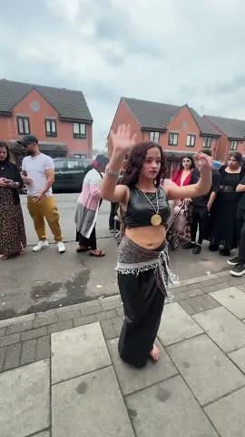 #romaniangipsygirl❤🥰 #birmingham #woow #belydancer❤️ #15yrs #foryoupage❤️❤️ 