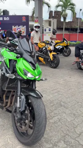 නිවාඩු දවසට එලි බහින ඒවා🤤❤️ #trending #viral #fyp #yamaha #ducati #kawasaki 