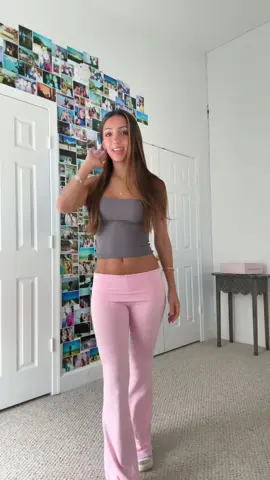 Pink and grey!?  🩷🩶🩷🩶 #fashiontiktok #outfitinspo #cleangirlaesthetic #fypシ 