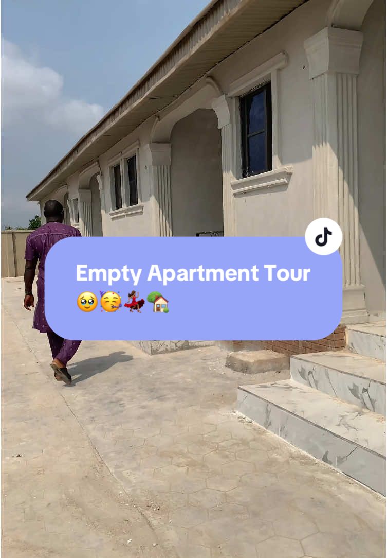 Replying to @Tawana Mutize I’m sorry, did you see that wardrobeee??!!🥹💃🏽💃🏽.. BIG GIRL APARTMENT ENERGYYYY Guys I can’t do this on my own, give me decor tips in the comments 👇🏽 #girlapartment #biggirlapartment #movingseries #apartmentseries #priscillainme 