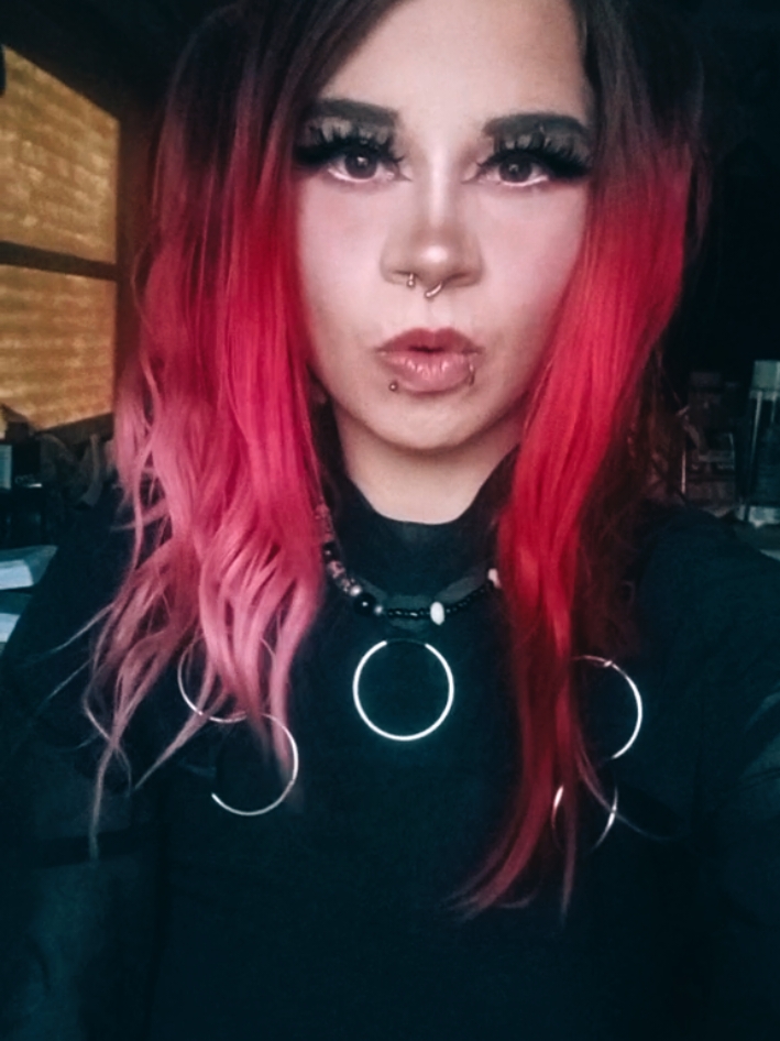 She a mad ho💋 #foryoupage #foryou #forupage #foru #4upage #4u #4youpage #4you #onyourforyoupage #alternativetiktok #alternativetok #alternativemakeup #alternativegirl #alternativefashion #alternative #alttiktok #alttok #altmakeup #altgirl #alt #makeup #makeuptranstions #transtions #trend #trending #piercinge #piercedgirl #tattoos #tattedgirl #verifymetiktok #verifyme #tiktokviral #teamworktrend #creator #tiktokcreator #100k #likeforlike #like4like #pierced #tatted #redhair  #teamworkgirls #teamwork #ifb #viral #like #scenetiktok #edit #follow #tiktok #tiktokforyou 