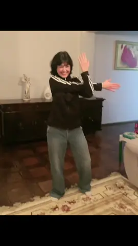 soso dançarina 💃🏻#foryoupage #viral #fyp #soso #ultimadança #linda #ovelhasfofas #fanclub @sofia  