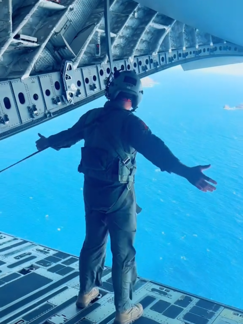 #usairforce #military #navy #airforce #pilot #pilotlife #militarylife #militarytiktok 