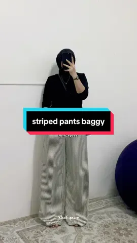 Korang serius lawa gila pants ni pakai ootd mmg nice 👍🏻💯  #fypage #outfit #outfitideas #fyppppppppppppppppppppppp #fypppppppppppppp #striped #pants #baggypants 