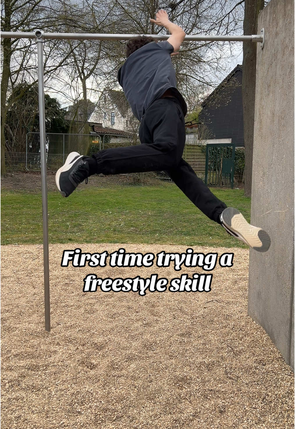First time freestyle Calisthenics #calisthenics #calisthenicsathlete #freestylecalisthenics #skills #training #Outdoors #streetworkout #strength #viral_video #fyp #foryouu 