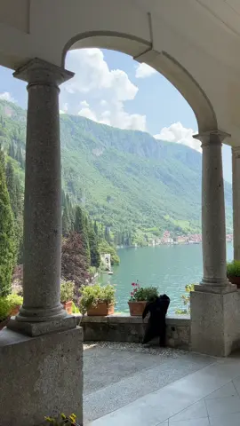 ✨🌹Directly from a fairytale. Lake Como has been a luxury getaway since ancient Roman times! Even Julius Caesar sent elite Romans there to relax. Now, it's the go-to spot for celebrities like George Clooney! Lake Como 📍 Italy Video: @meolafrancesco & @marcoandflo