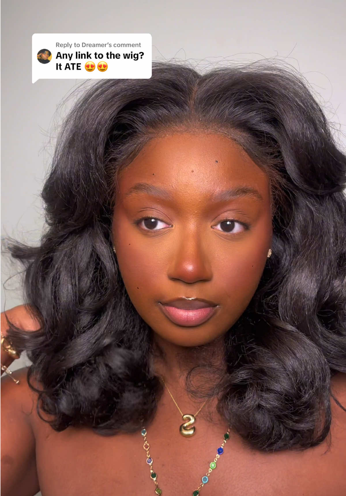 Replying to @Dreamer 🥰 #syntheticwig #latishawig #wigreview 