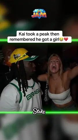 Kai took a peak then remembered he got a girl😭💔 #kai #kaicenat #KeeNola #brazil #brasil #cenat #live #fyp #rio #southamerica #foryou #foryoupage #viral #edit #🇧🇷 #brazil🇧🇷 #brasil🇧🇷 