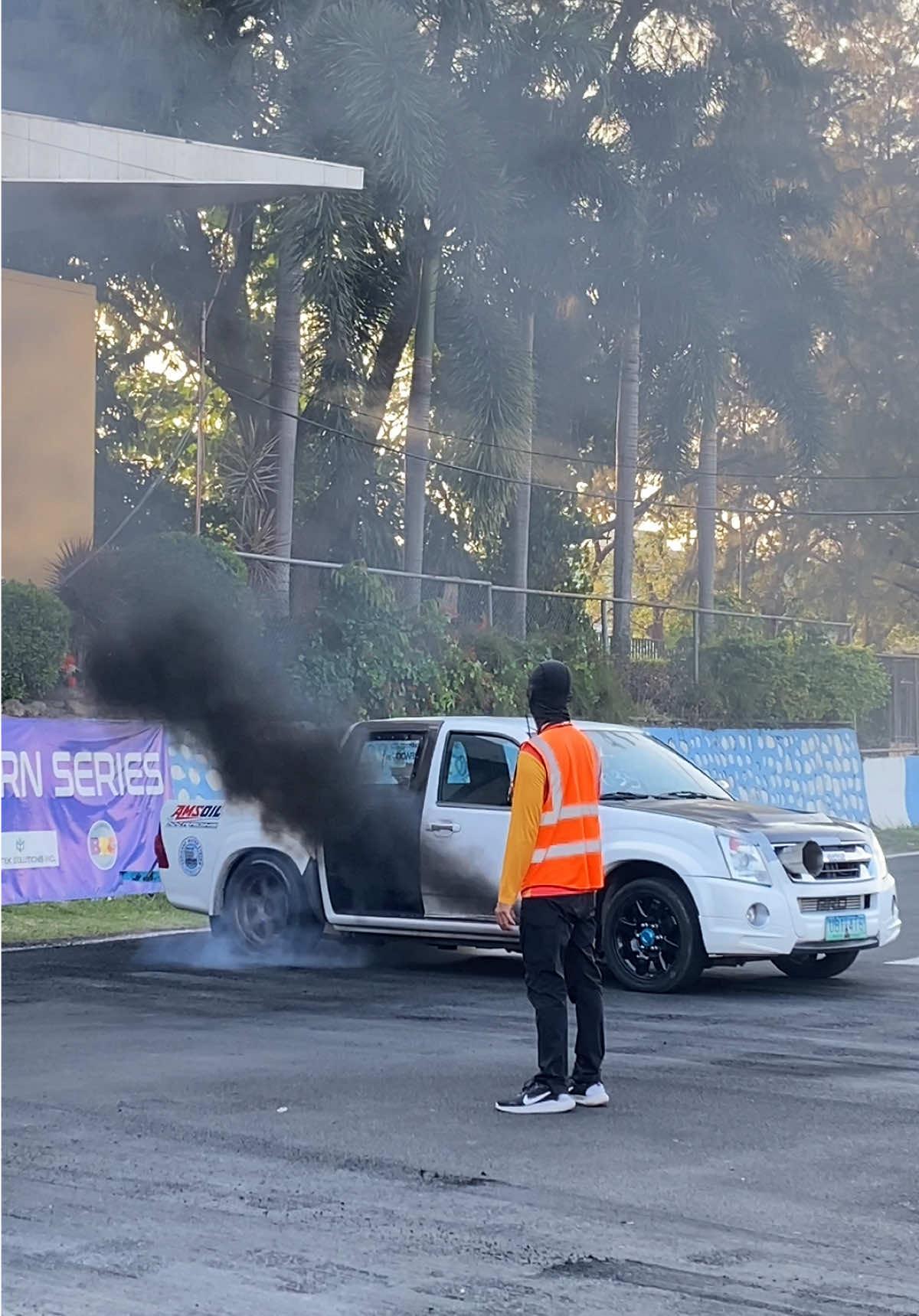 Unli wheel spin😶‍🌫️. Salamat sa pitik fafa @vo2fxd #rama9 #dragdiesel #bpremapecuphilippines💨🇵🇭 #dmaxstockturbo #fyp #foryou #fyppppppppppppppppppppppp #fypシ゚ #fastautomotive #viral #dragracephilippines 