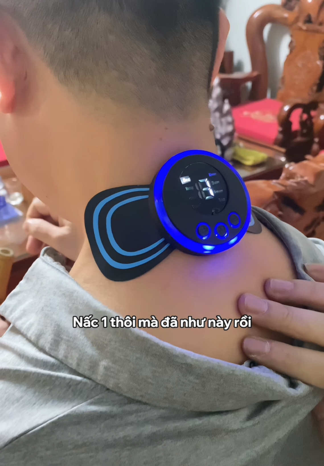 Máy maasage xung điện, mát xa cổ vai gáy cho anh em #hadahomedecor #xuhuong #miengdanmassage #miengdanmassagexungdien #massagecovaigay♓ #massagecovaigay 