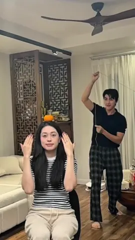 Chẳng hiểu kiểu gì....