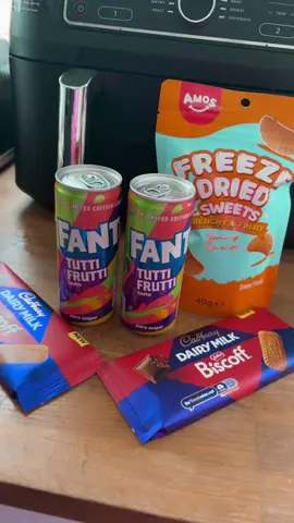 😍😍@Home Bargains #fyp #viralvid #trendingproducts #biscoff #fanta #freezedried 