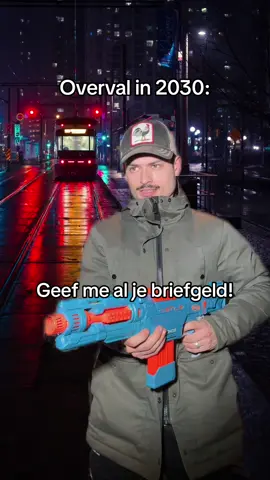 Overval in 2030 be like 😳💀 Insta: @insanian_ 🤪 IB: @Ryan Lombard #foryou #fyp #dutch #viral #comedy #insanian #pov #2030 #relatable 
