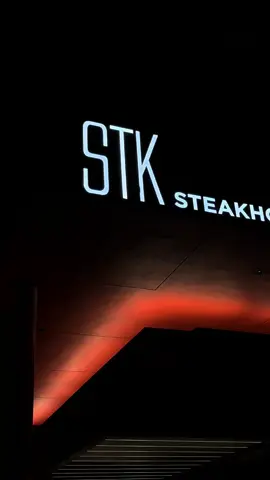 Grand opening for @STK Steakhouse Aventura location✨  #fyp #stksteakhouse #datenight  #miamifood #miamifoodfinds  #dinnerdatenight #miamifood #dinnermiami #stkmiami #miami  #fyppppppppppppppppppppppp 