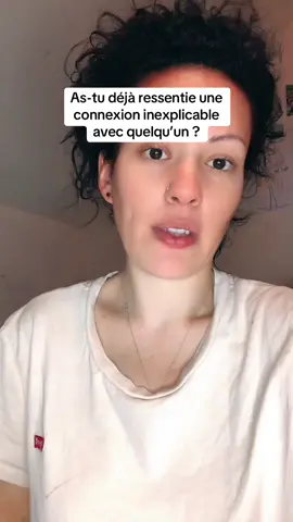 Prends ta consultation sur mon lien dans ma bio  🌸 #spiritualite #medium #voyance #signe #tirageperso #voyance #explication #explication #positive #intuition #ressenti #ame #karmique #lien #amesoeur 