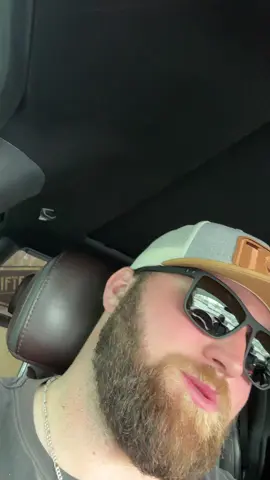 Get like me! #fyp #relatable #trending #viral #fypシ #shop #tiktokshop #sunglasses 