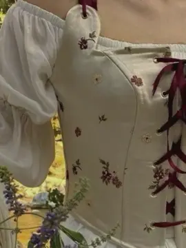 ✨NEVE DE CRISTAL AESTHETIC ✨ eu amo como o aesthetic clean dessa história esconde o verdadeiro drama que vem por aí 🫣   — “Neve de Cristal” está em pré-venda na Amazon! link nos comentários ♥️ #romancebooks #kindleunlimited #fyp #tik_tok 