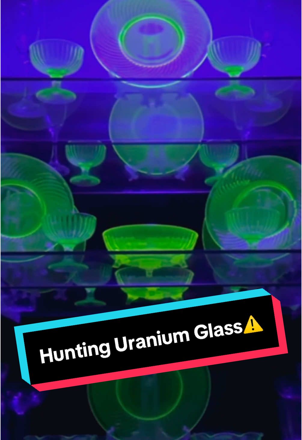 We found that Uranium glow!  #uranium #uraniumglass #uraniumcollector #antique #antiqueshopping #antiques #vintageshop #vintagevibes #vintageglass 