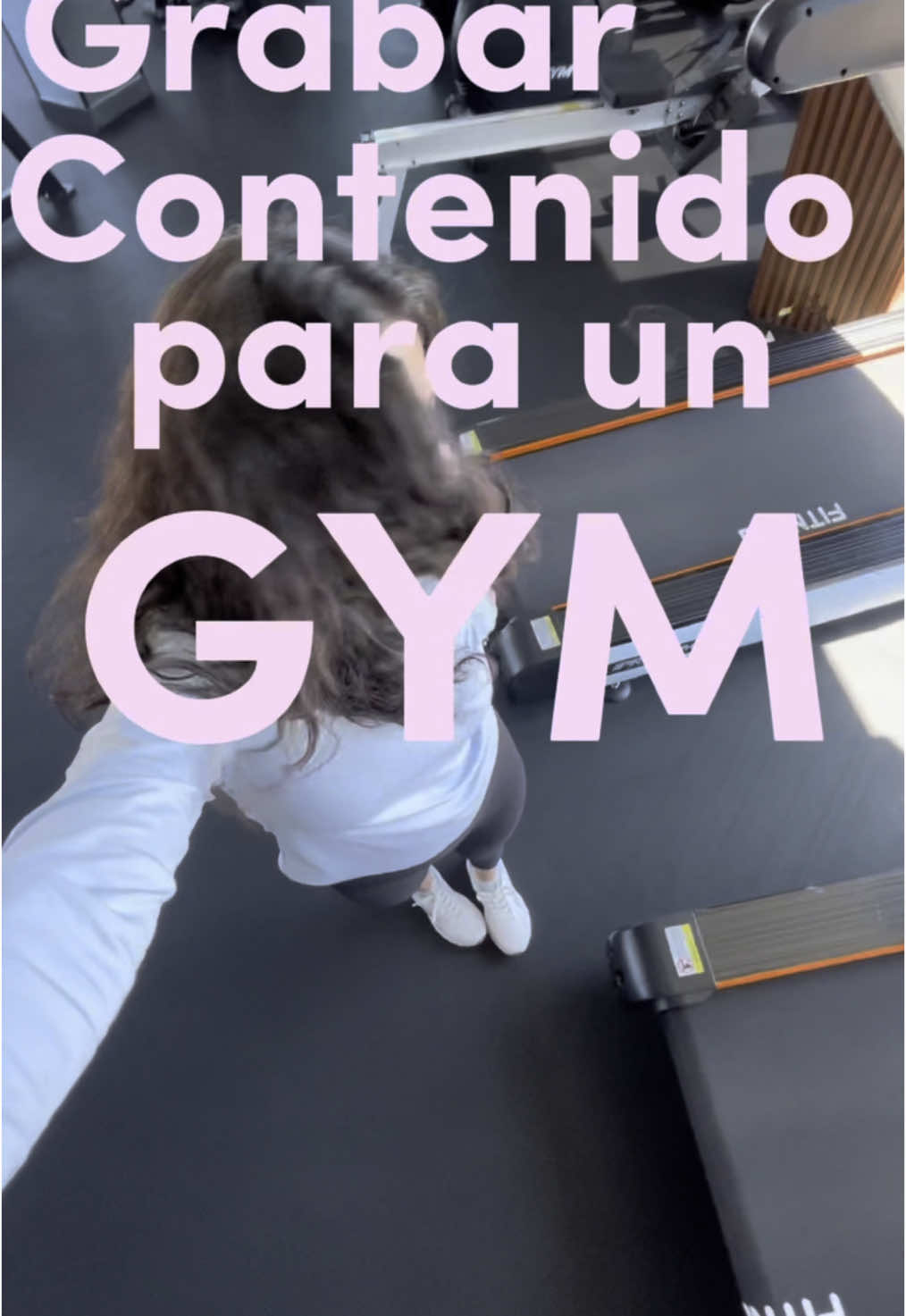 Así es un día grabando contenido para un gimnasio 💪🤯💕 síganme para subir mas videos así? Les gustan?  #communitymanager #marketingdigital #marketingtips #agenciademarketing #redessociales #detrasdecamaras #detrasdecamara #gimnasio #gym 
